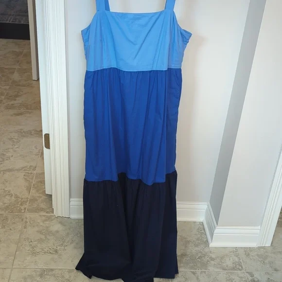 Loft Maxi/Midi Dress - Picture 3 of 8